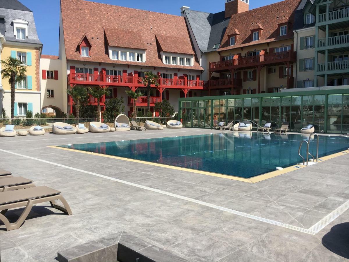 Cyrille Et Vacances Presqu'Ile De La Touques Deauville Zewnętrze zdjęcie